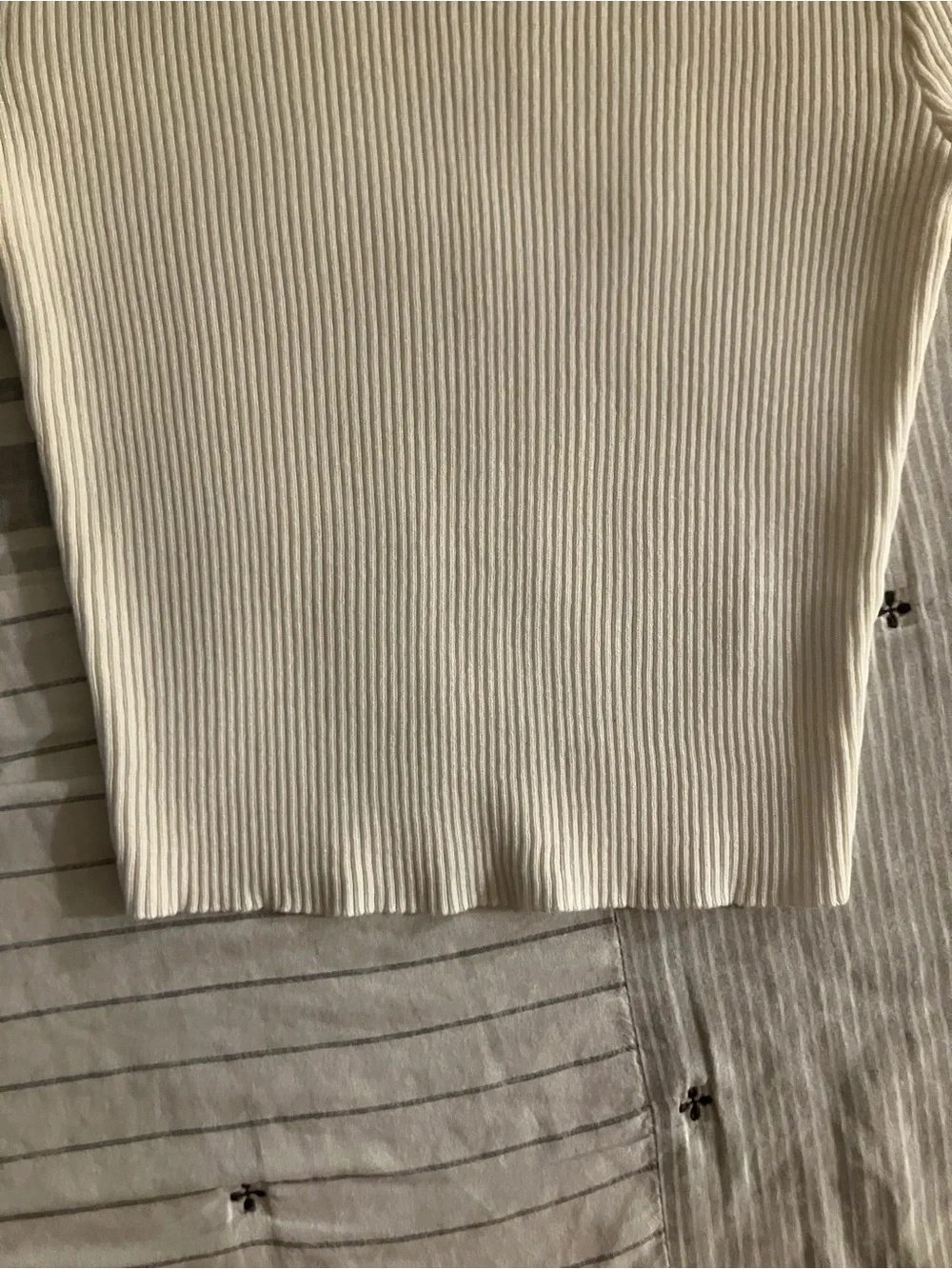 White Ribbed Tee - Picture 4 of 7